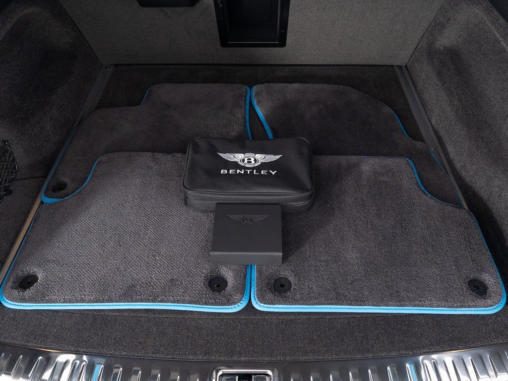 Certified 2025 Bentley Bentayga AWD/4WD image 47