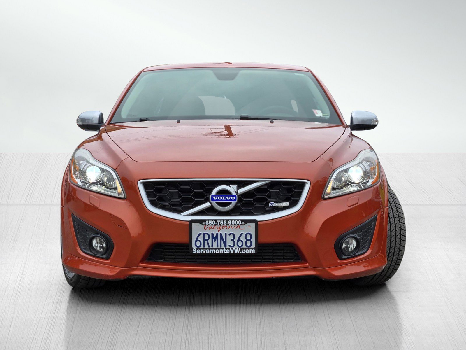 Used 2011 Volvo C30 T5 R-Design image 2