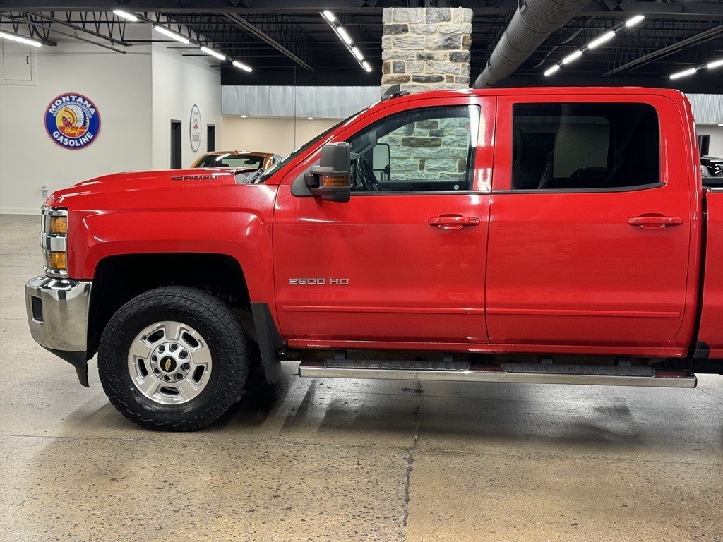 Used 2018 Chevrolet Silverado 2500 LT w/ LT Convenience Package AWD/4WD image 5