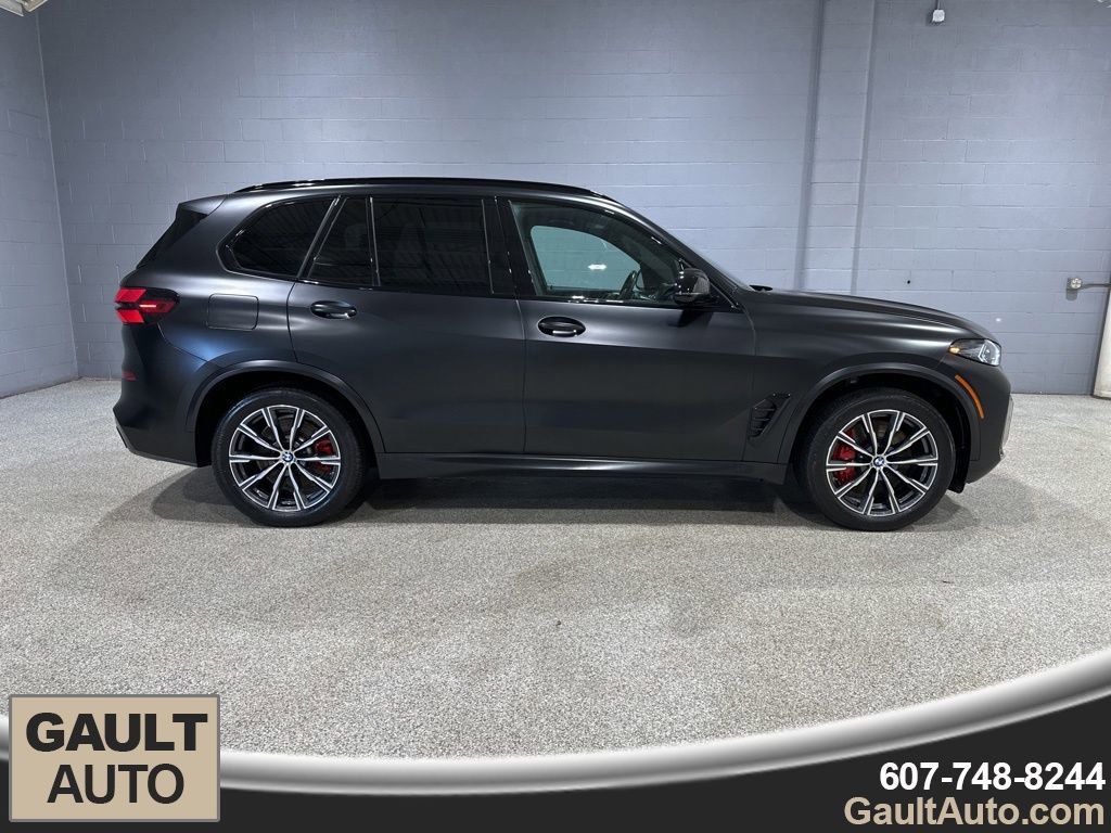 Used 2024 BMW X5 M60i image 2
