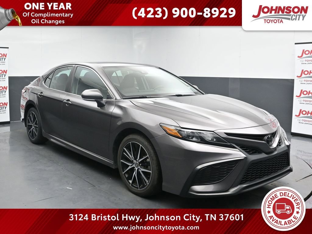 Used 2023 Toyota Camry SE FWD image 1