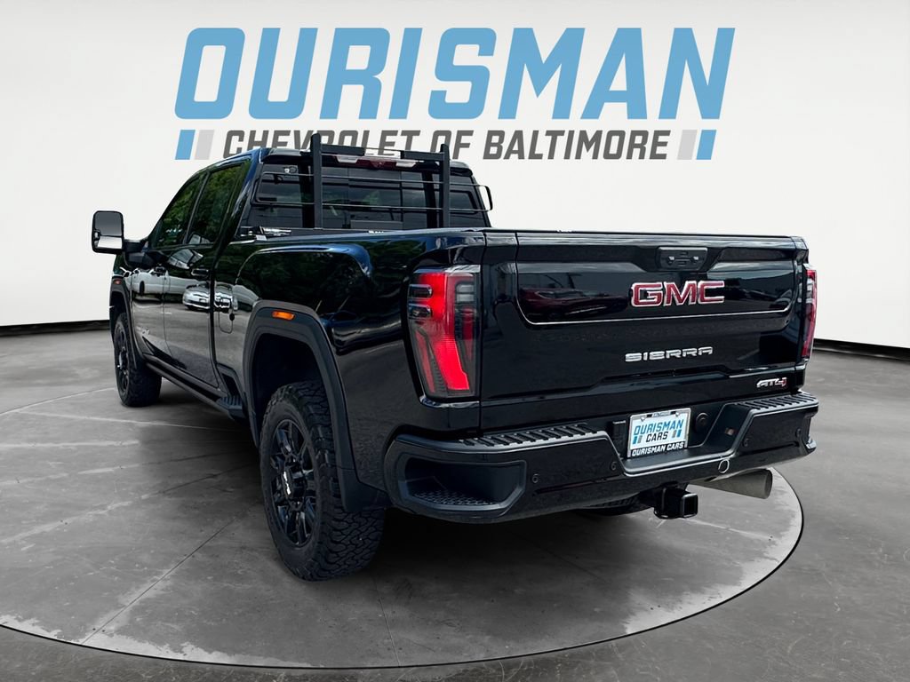 Used 2025 GMC Sierra 2500 AT4 w/ AT4 Premium Plus Package AWD/4WD image 4