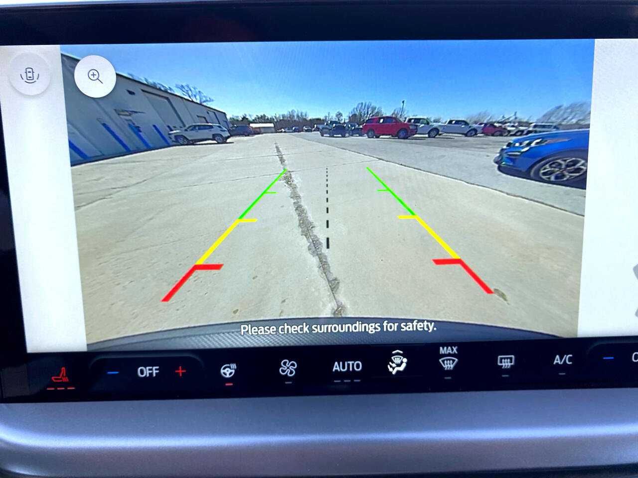 New 2025 Ford Escape SE image 27