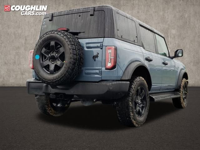 New 2025 Ford Bronco Outer Banks w/ Black Appearance Package image 9