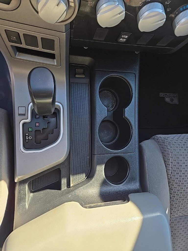 Used 2013 Toyota Tundra 4x4 CrewMax image 30