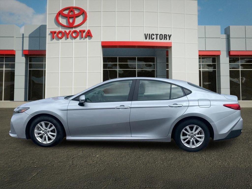 Used 2025 Toyota Camry LE FWD image 2