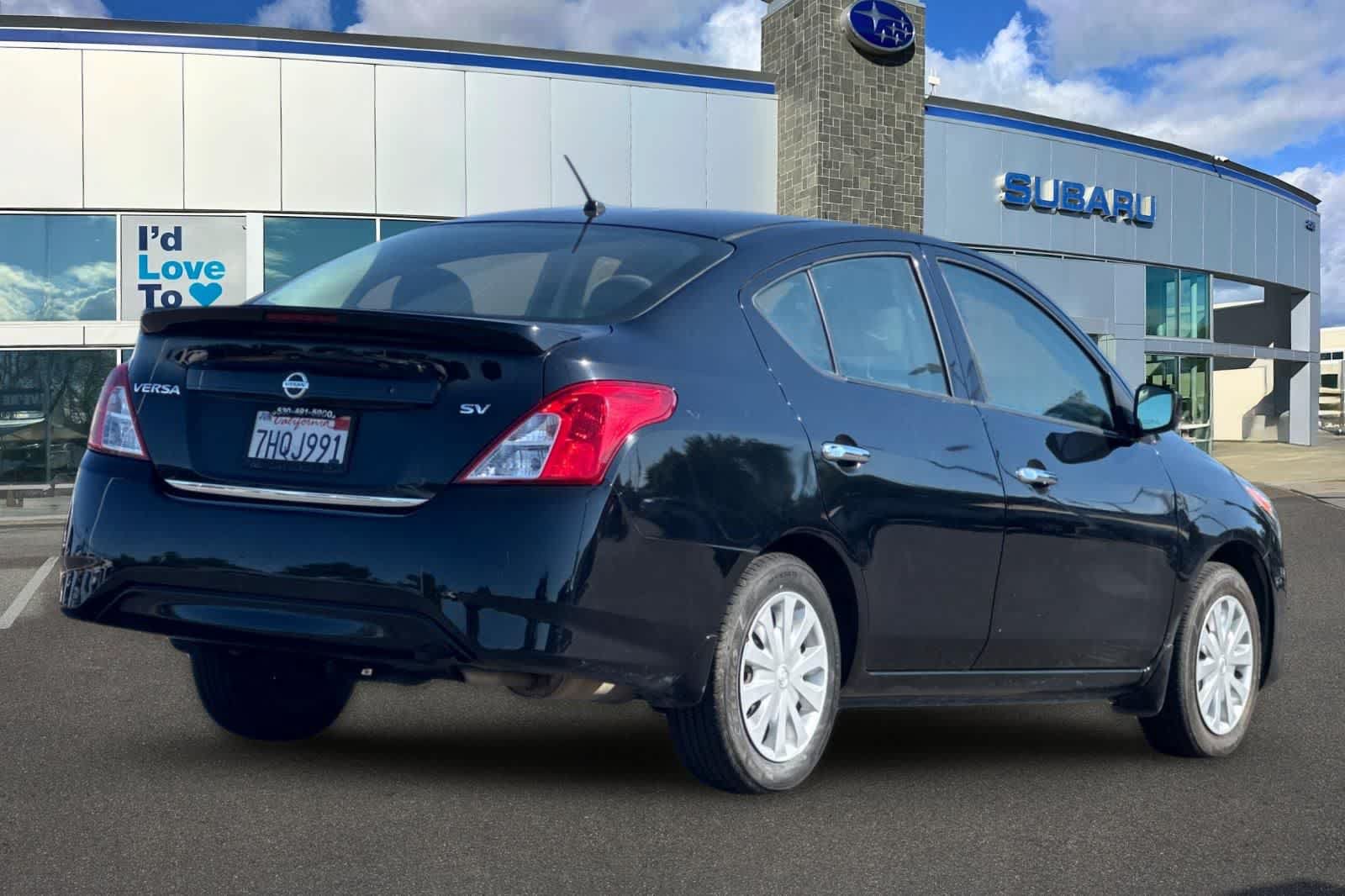 Used 2017 Nissan Versa SV FWD image 2