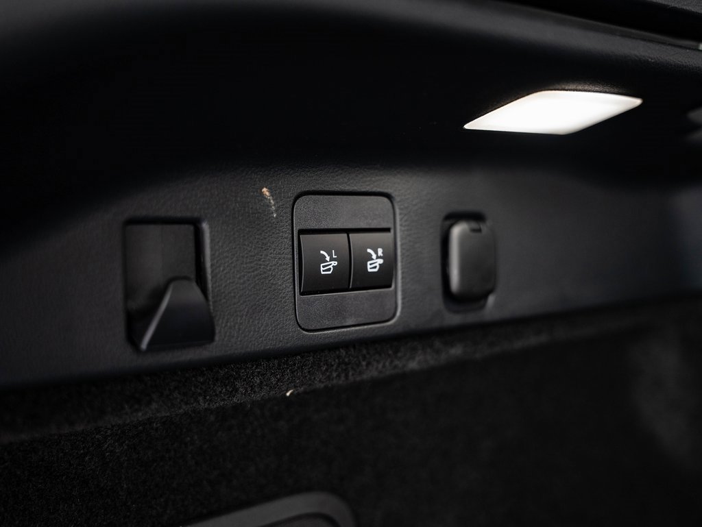 Certified 2023 Lexus RX 350h w/ Cold Area Package image 22