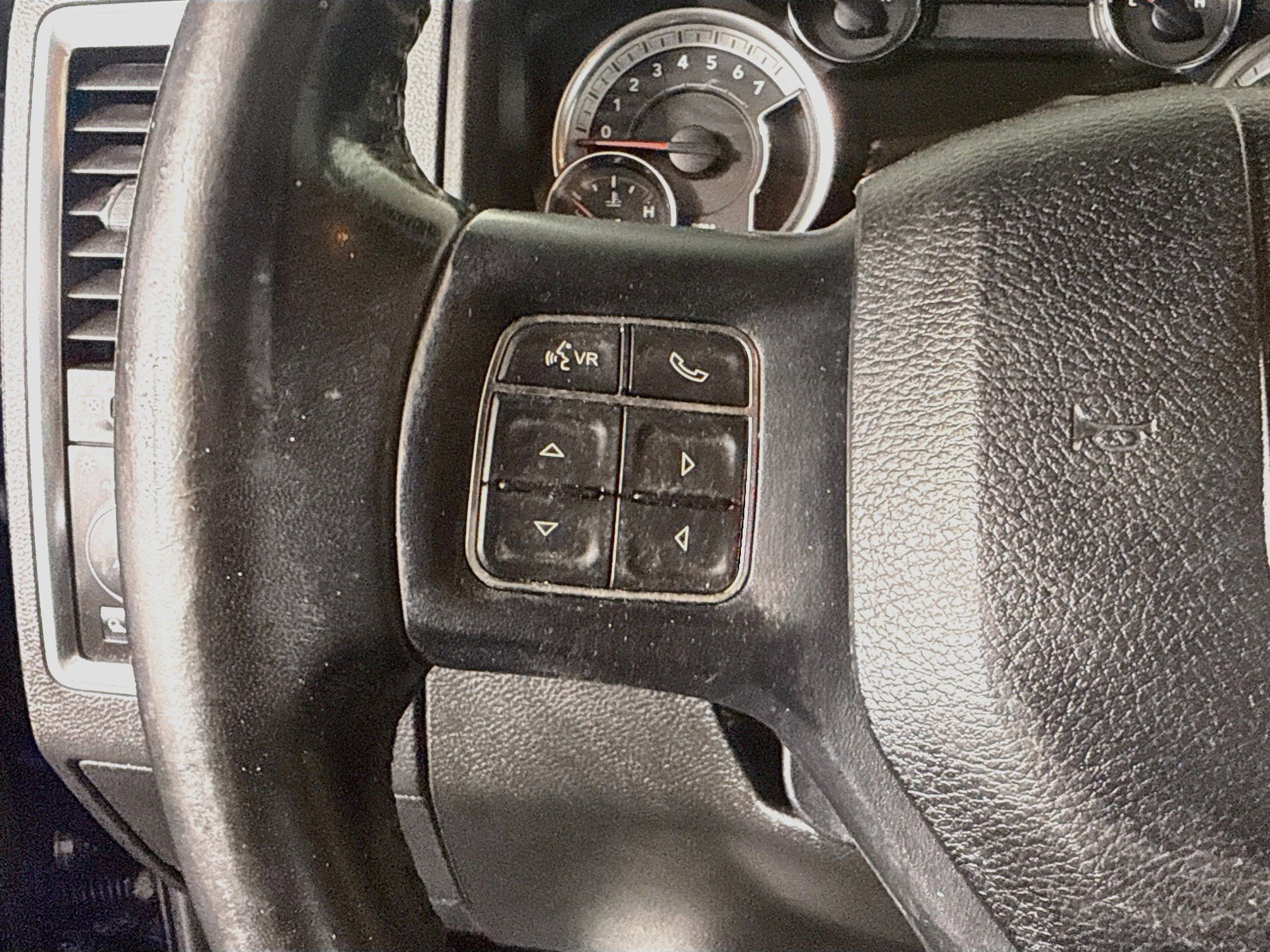 Used 2019 RAM 1500 Big Horn RWD image 14