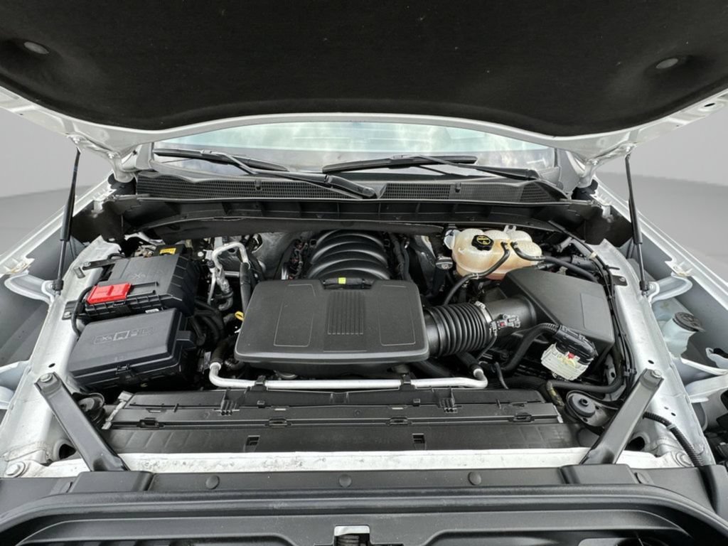 Used 2024 GMC Sierra 1500 AT4 w/ Technology Package AWD/4WD image 18