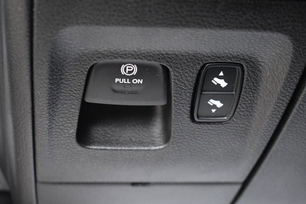 Used 2020 RAM 1500 Limited AWD/4WD image 32