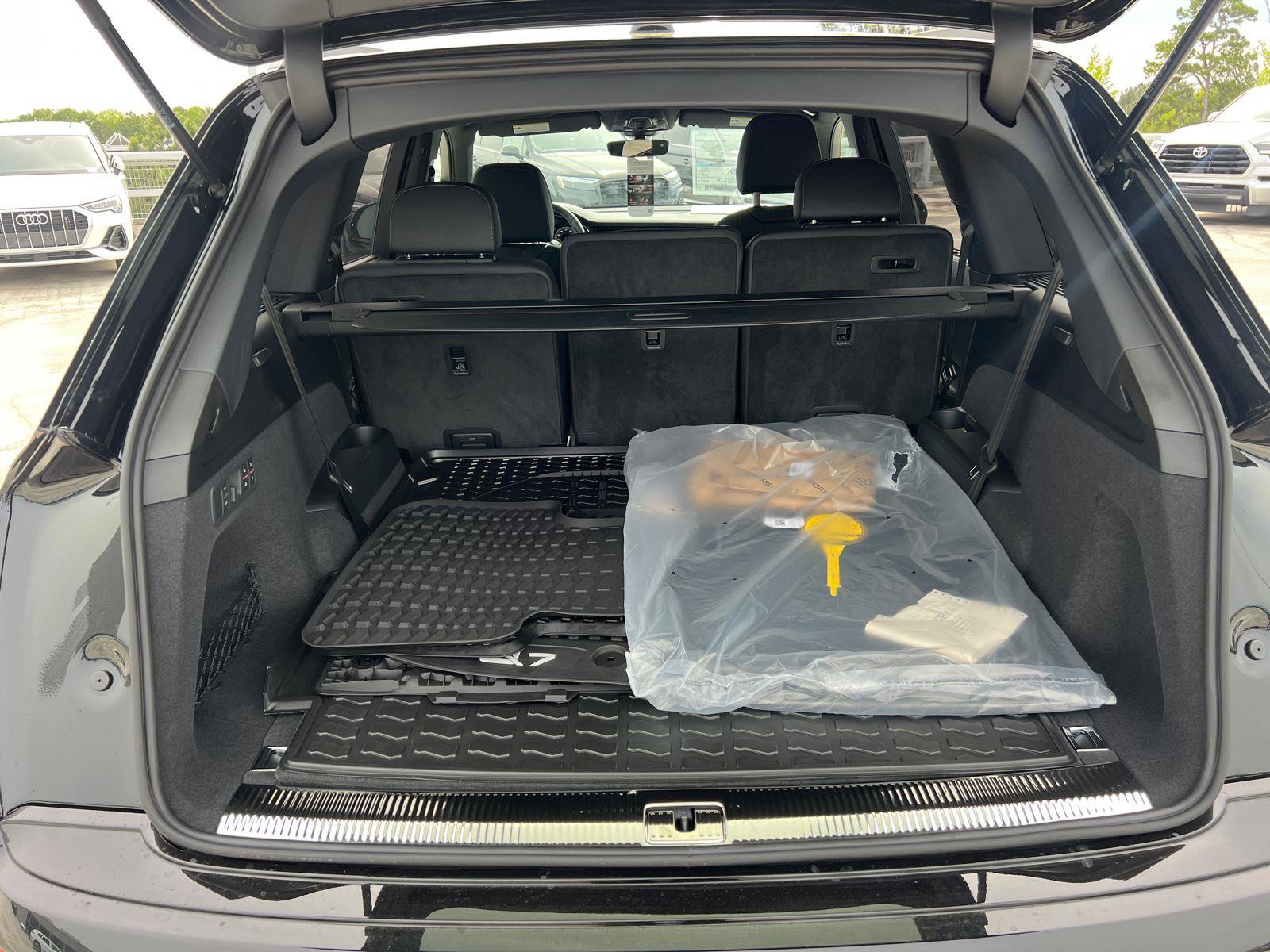 New 2026 Audi Q7 3.0T Premium Plus AWD/4WD image 13