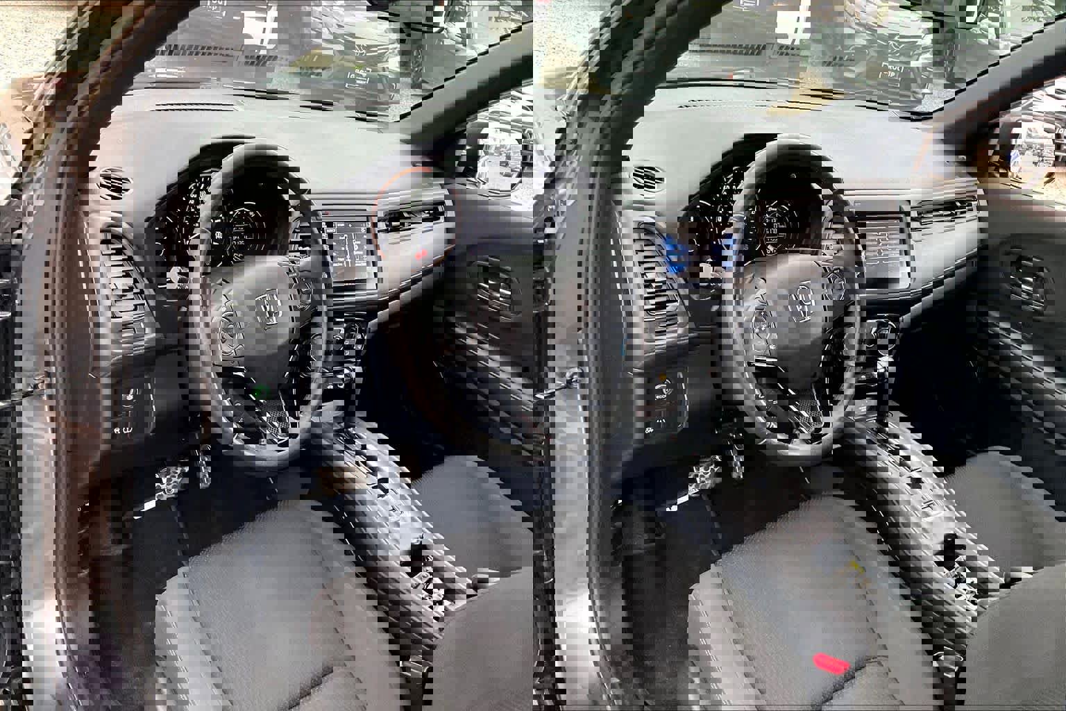 Used 2020 Honda HR-V Sport image 17