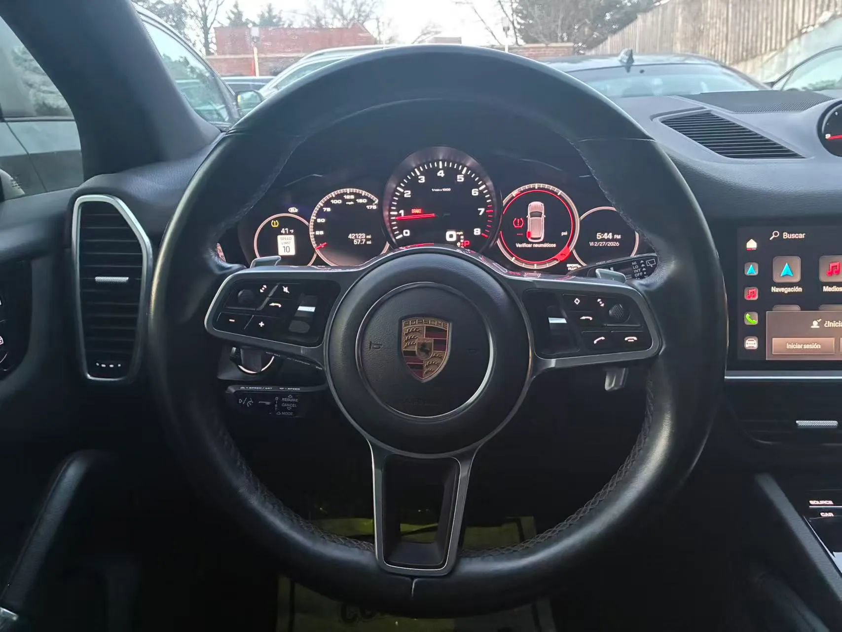 Used 2022 Porsche Cayenne Platinum Edition image 12
