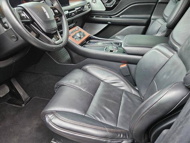 Used 2020 Lincoln Aviator Reserve w/ Equipment Group 201A AWD/4WD image 16