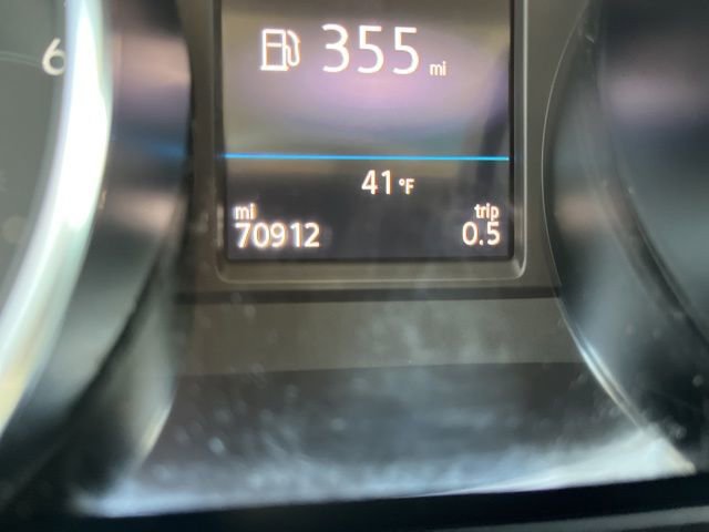 Used 2018 Volkswagen Tiguan SE image 35