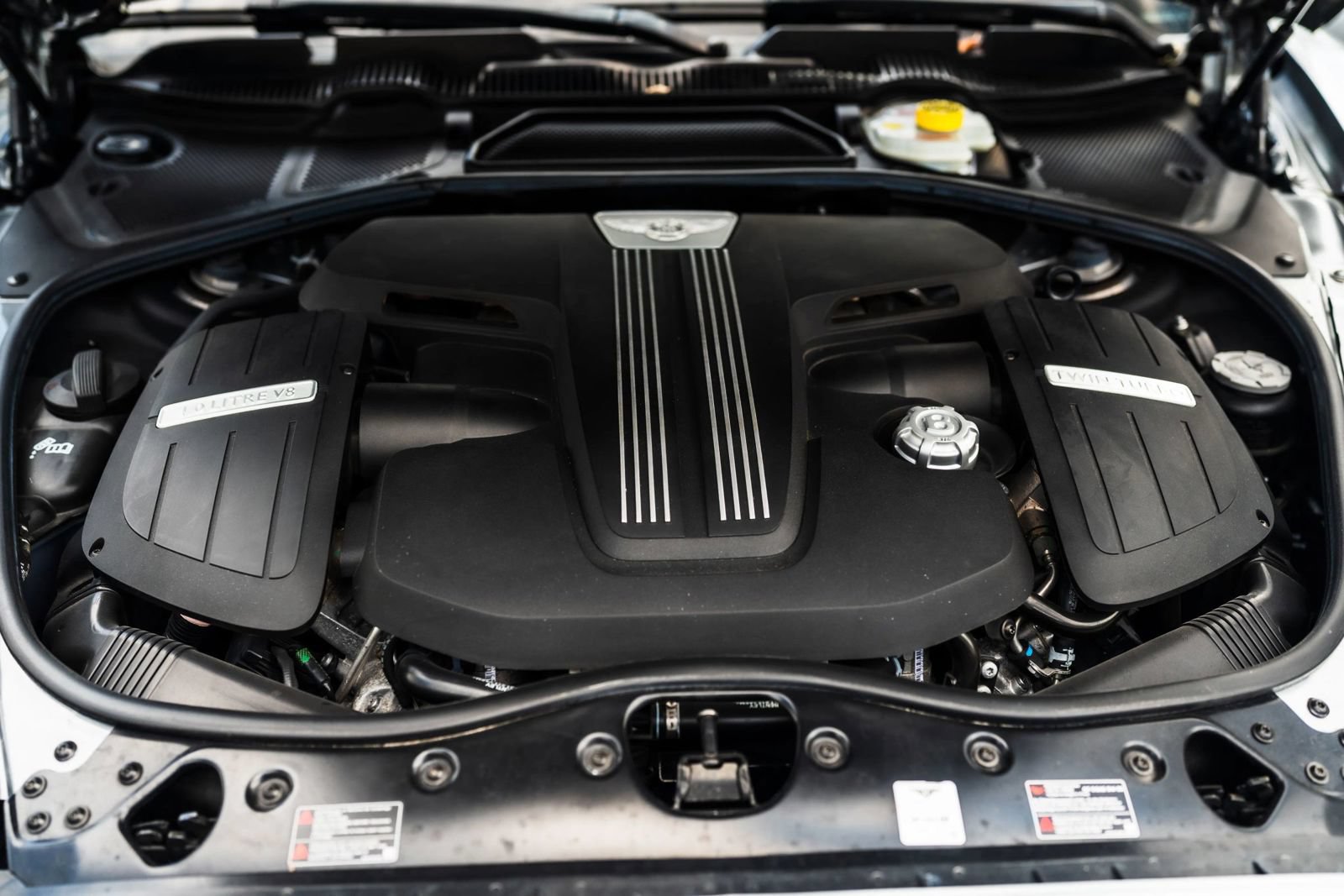 Used 2017 Bentley Flying Spur S V8 AWD/4WD image 9