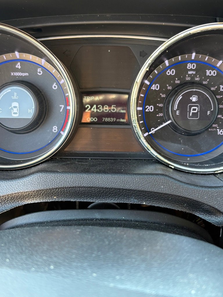 Used 2011 Hyundai Sonata GLS FWD image 11