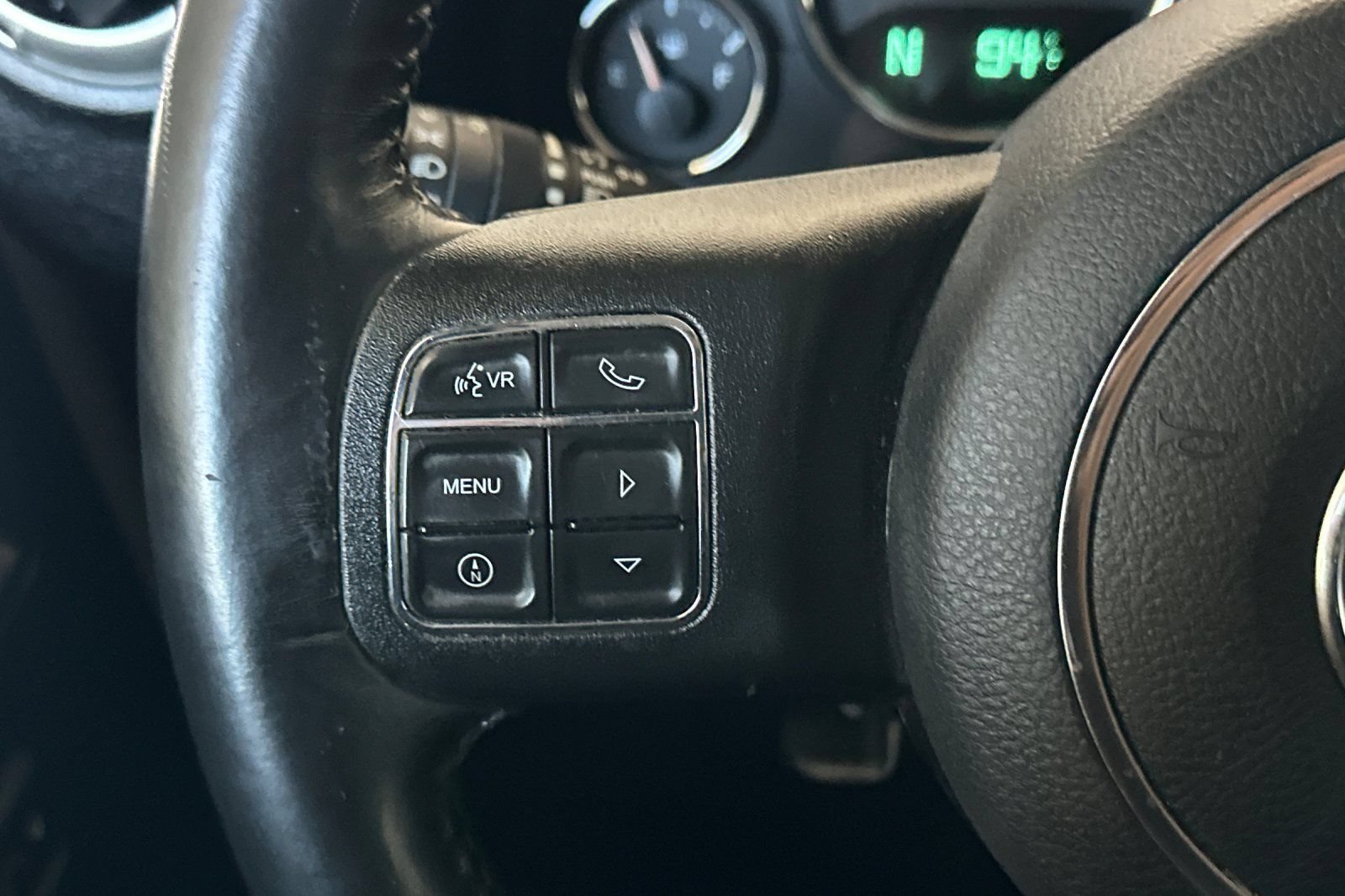 Used 2017 Jeep Wrangler Unlimited Sahara w/ Connectivity Group AWD/4WD image 25
