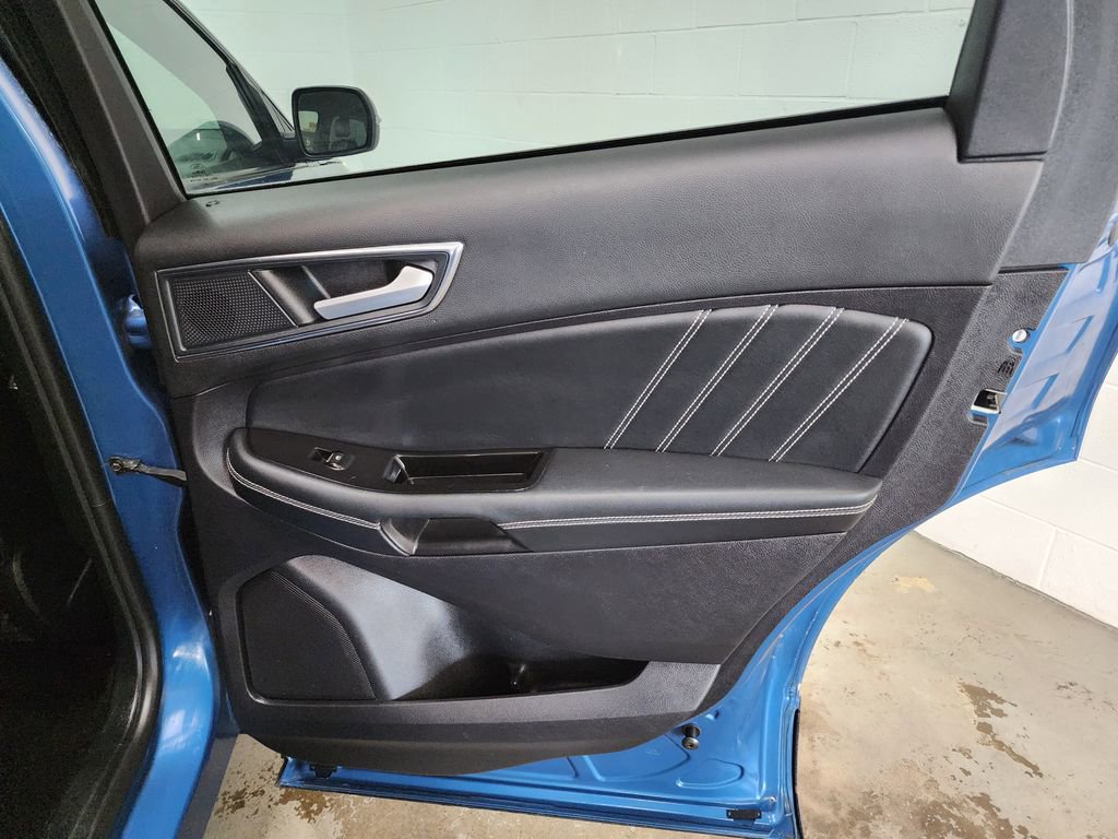 Used 2019 Ford Edge ST w/ Convenience Package AWD/4WD image 28