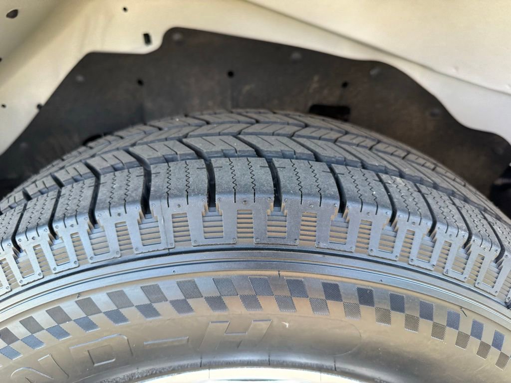 Used 2023 GMC Savana 2500 w/ Driver Convenience Package image 27