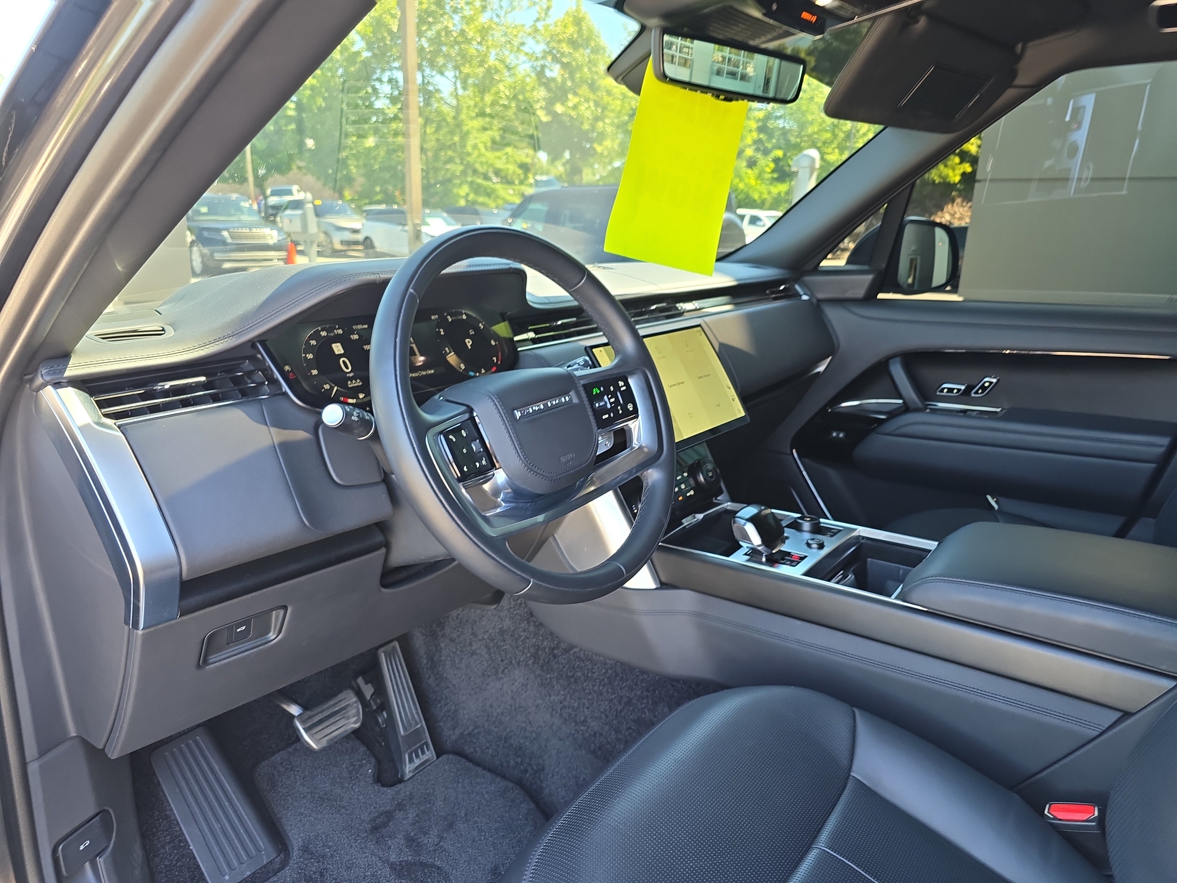 Certified 2023 Land Rover Range Rover SV AWD/4WD image 22