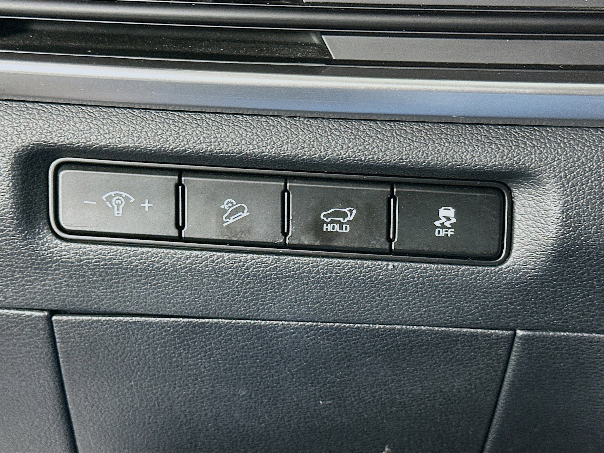 Used 2025 Kia Telluride S FWD image 17