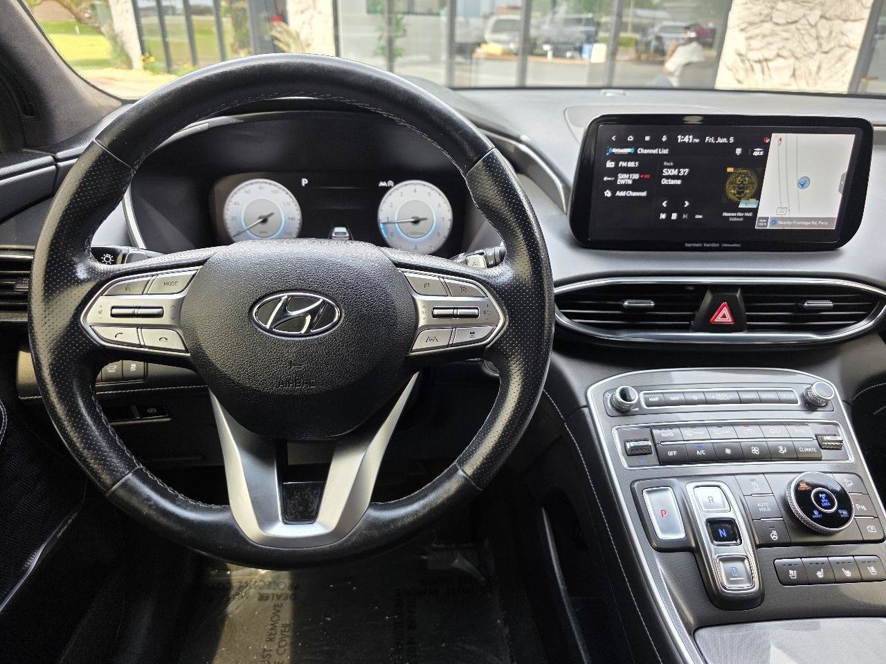 Used 2022 Hyundai Santa Fe Calligraphy AWD/4WD image 5
