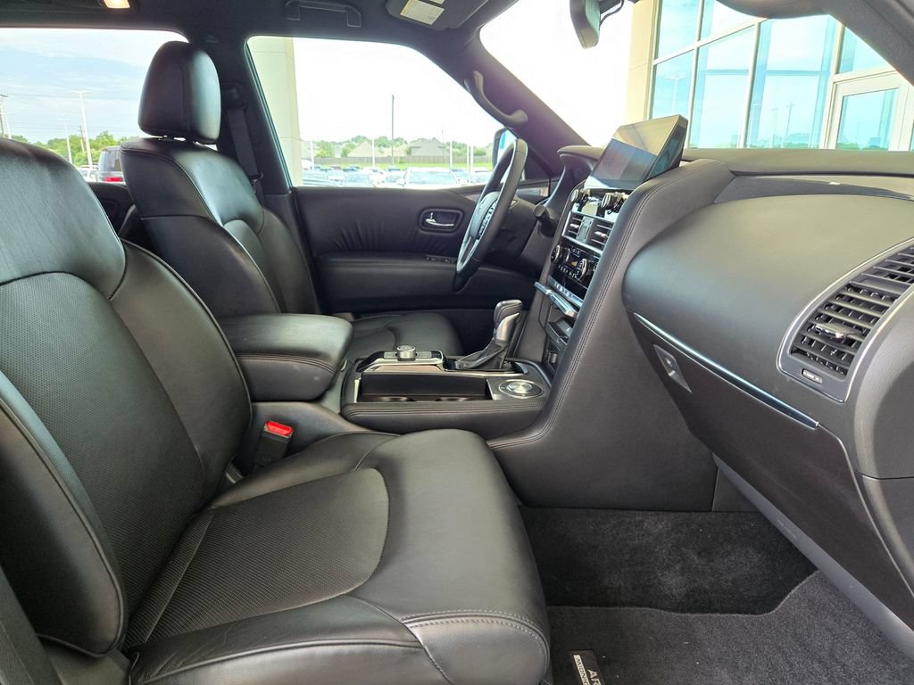 Used 2024 Nissan Armada SL w/ Midnight Edition Package RWD image 27