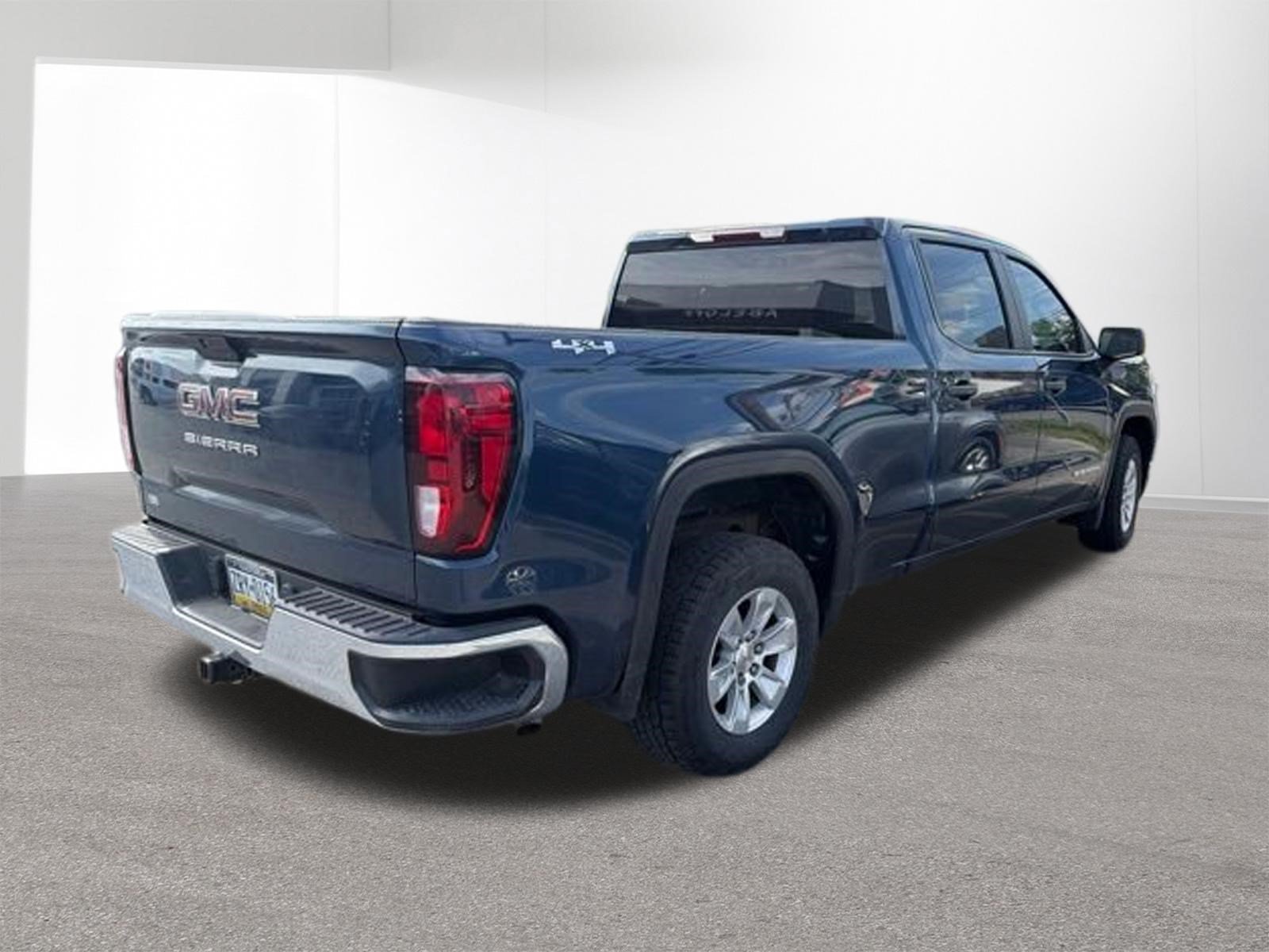 Used 2021 GMC Sierra 1500 4x4 Crew Cab w/ Sierra Value Package image 29