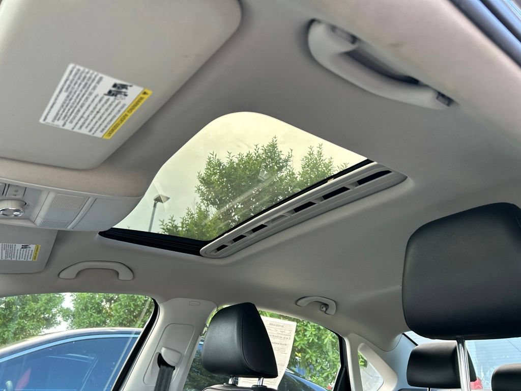 Used 2019 Volkswagen Passat 2.0T Wolfsburg w/ Wheels & Sunroof Package FWD image 19