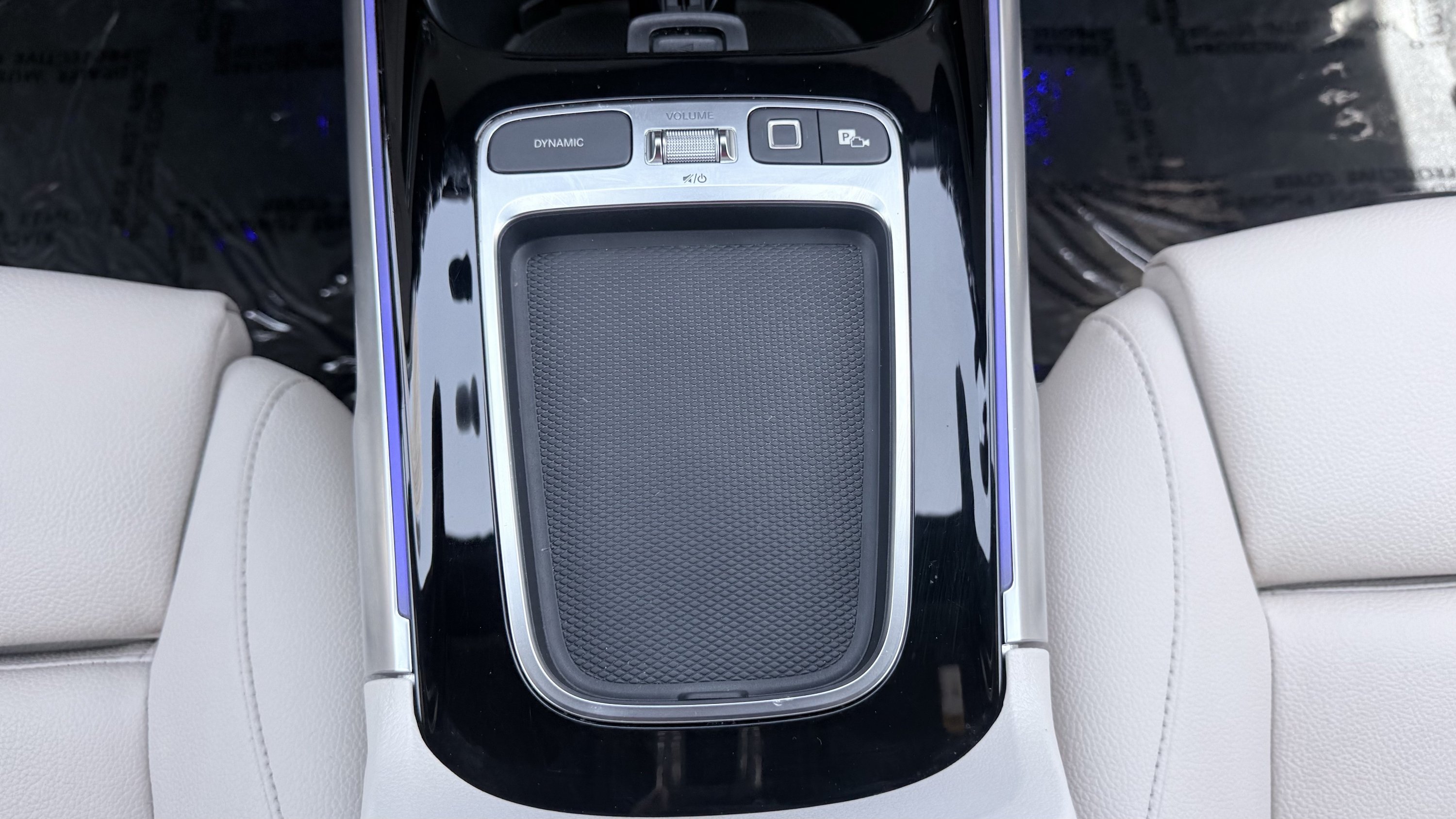 Used 2025 Mercedes-Benz GLB 250 image 56