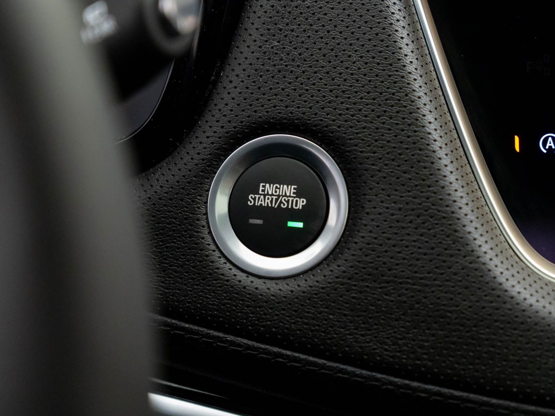 New 2025 Cadillac XT6 Luxury image 19