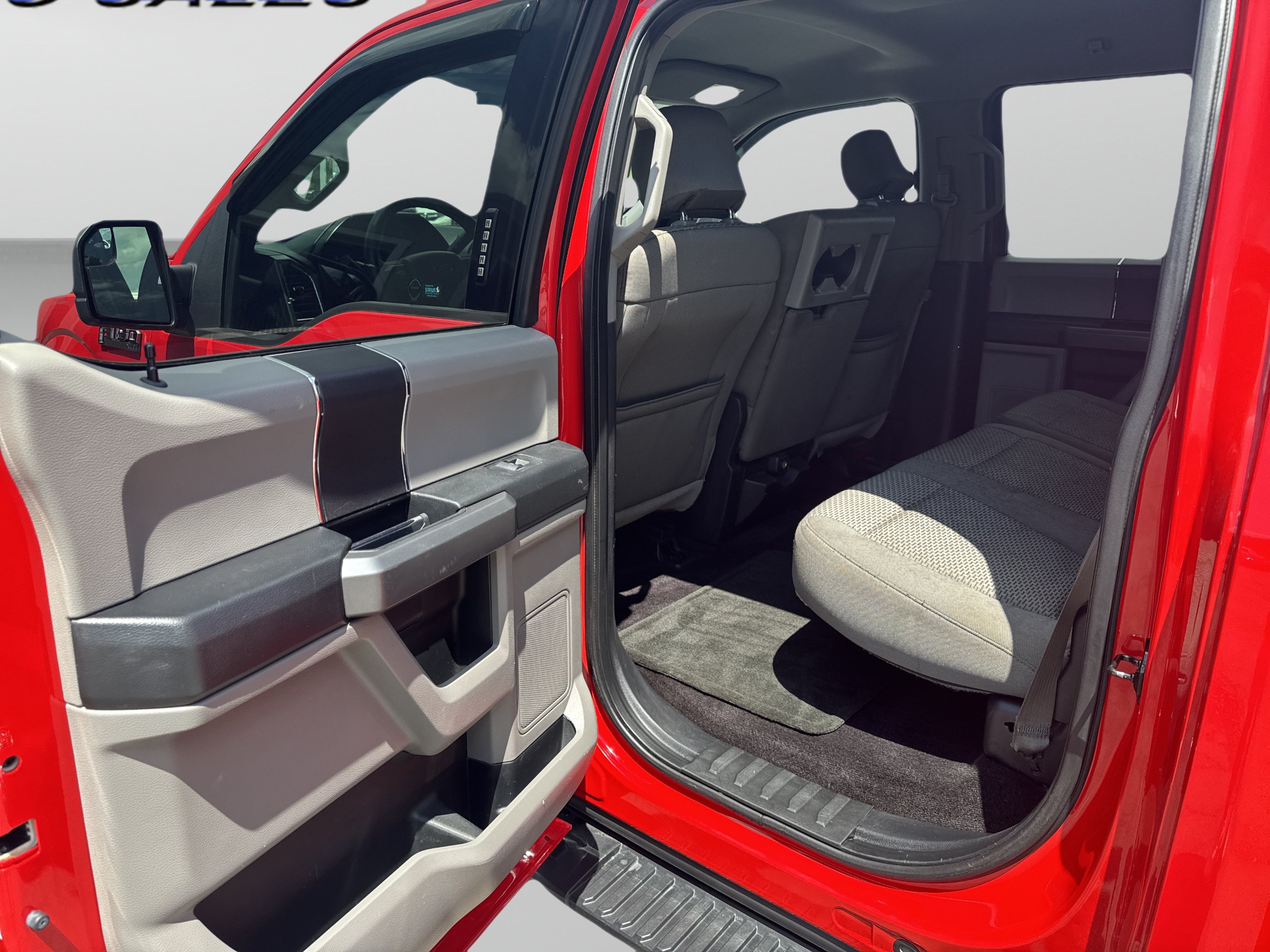Used 2016 Ford F150 XLT AWD/4WD image 17