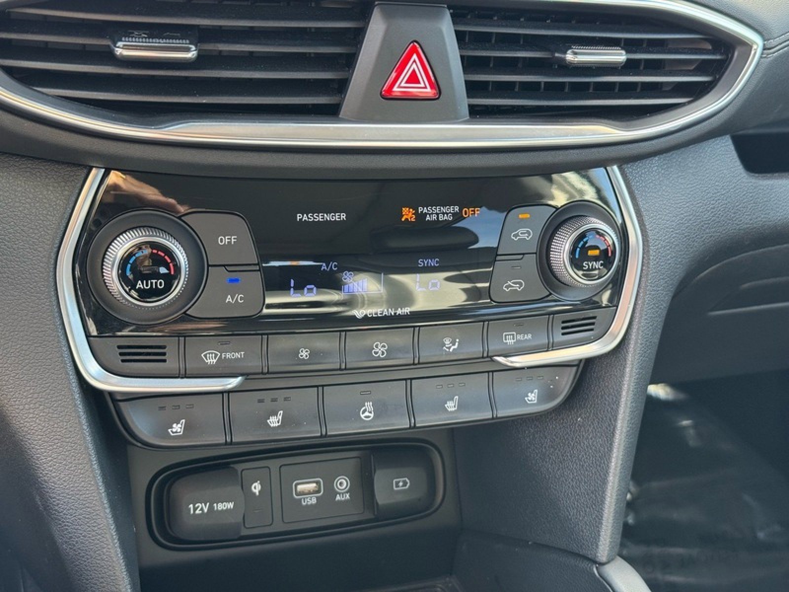 Used 2020 Hyundai Santa Fe Limited image 32