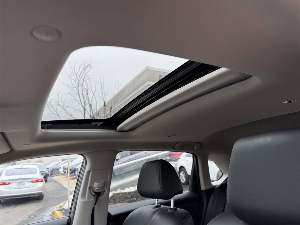 Used 2023 Honda HR-V EX-L image 30