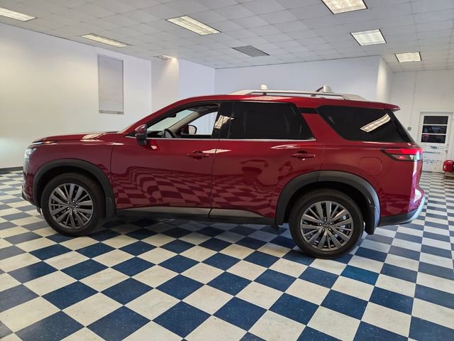 Used 2024 Nissan Pathfinder SL w/ SL Premium Package image 4