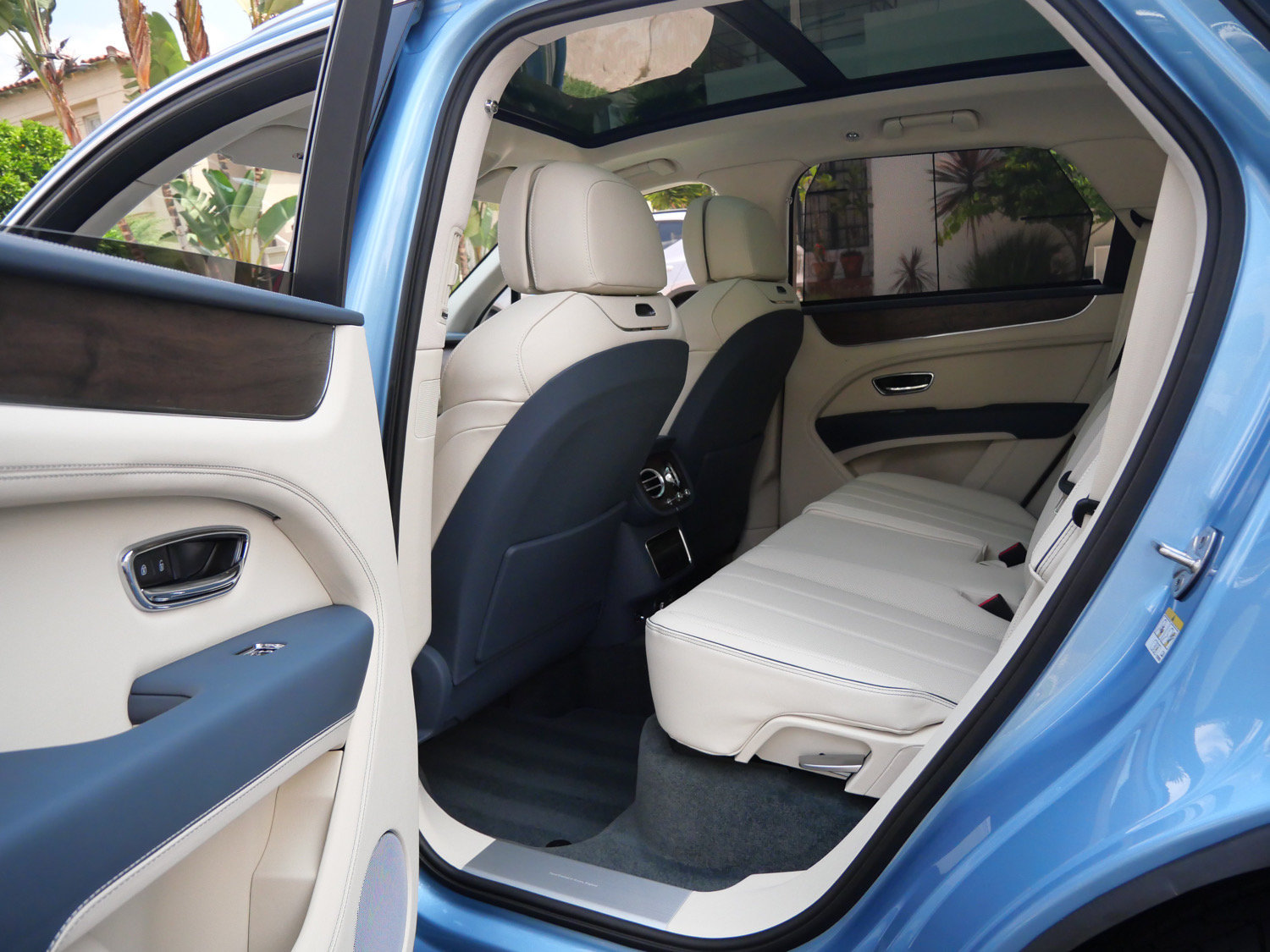 New 2026 Bentley Bentayga AWD/4WD image 20