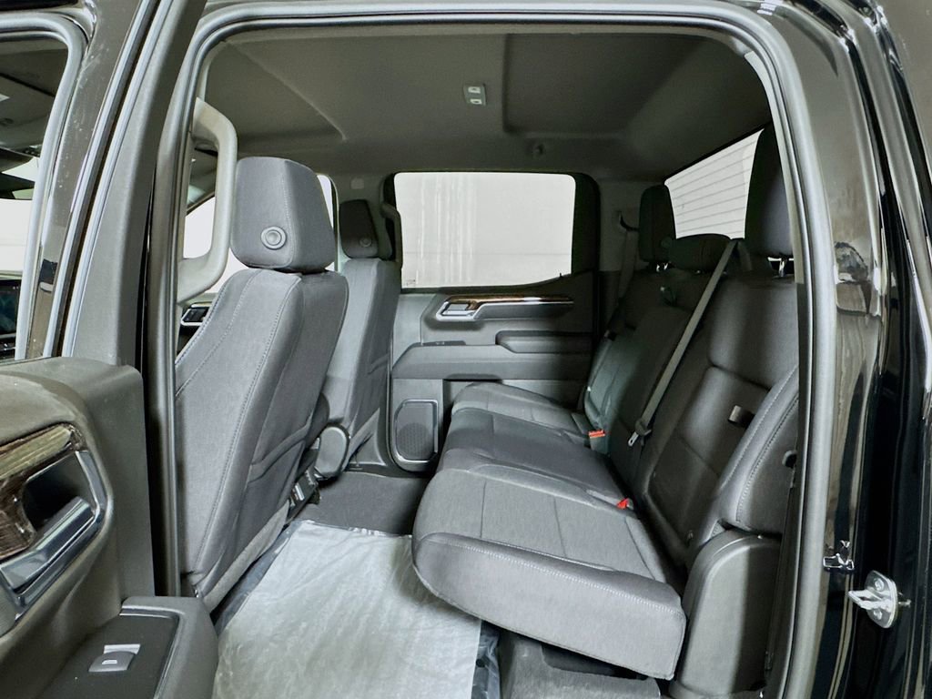 New 2026 GMC Sierra 1500 Elevation image 13