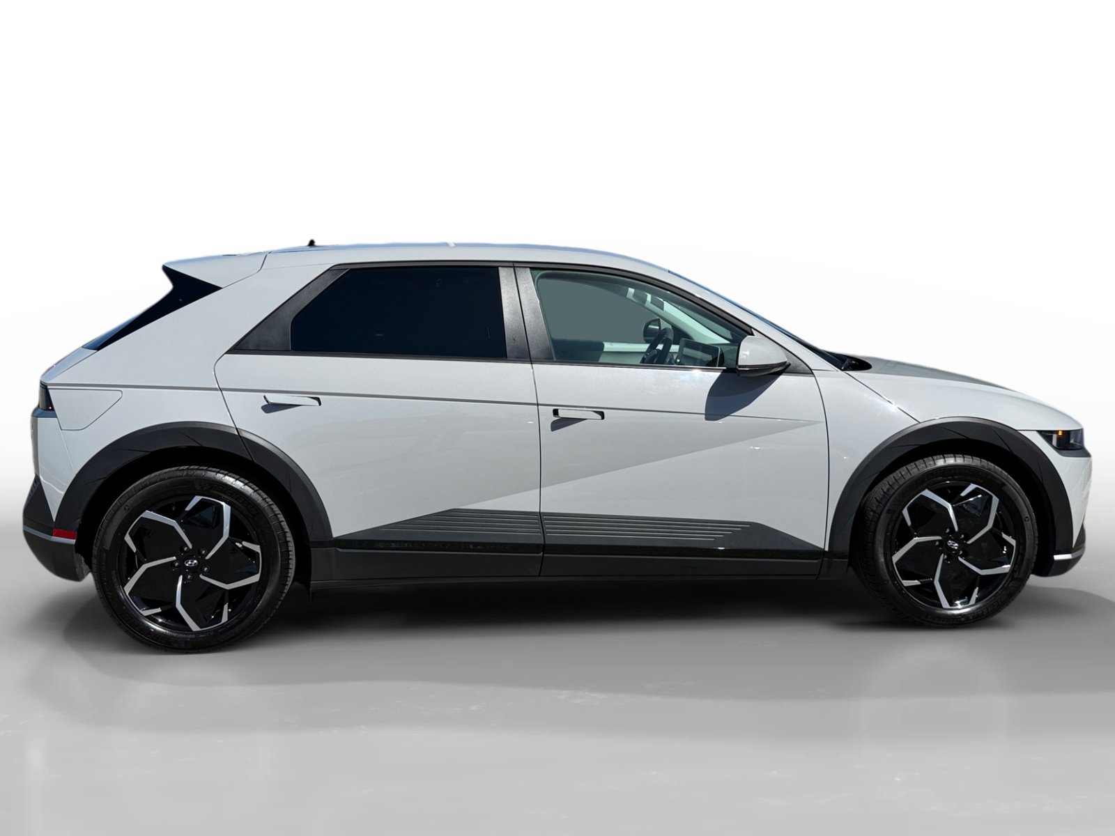 Certified 2024 Hyundai Ioniq 5 SEL RWD image 6