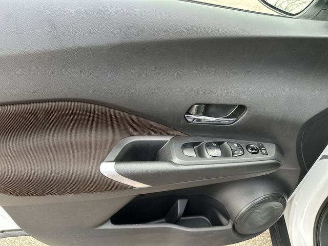 Used 2023 Nissan Kicks SR image 17