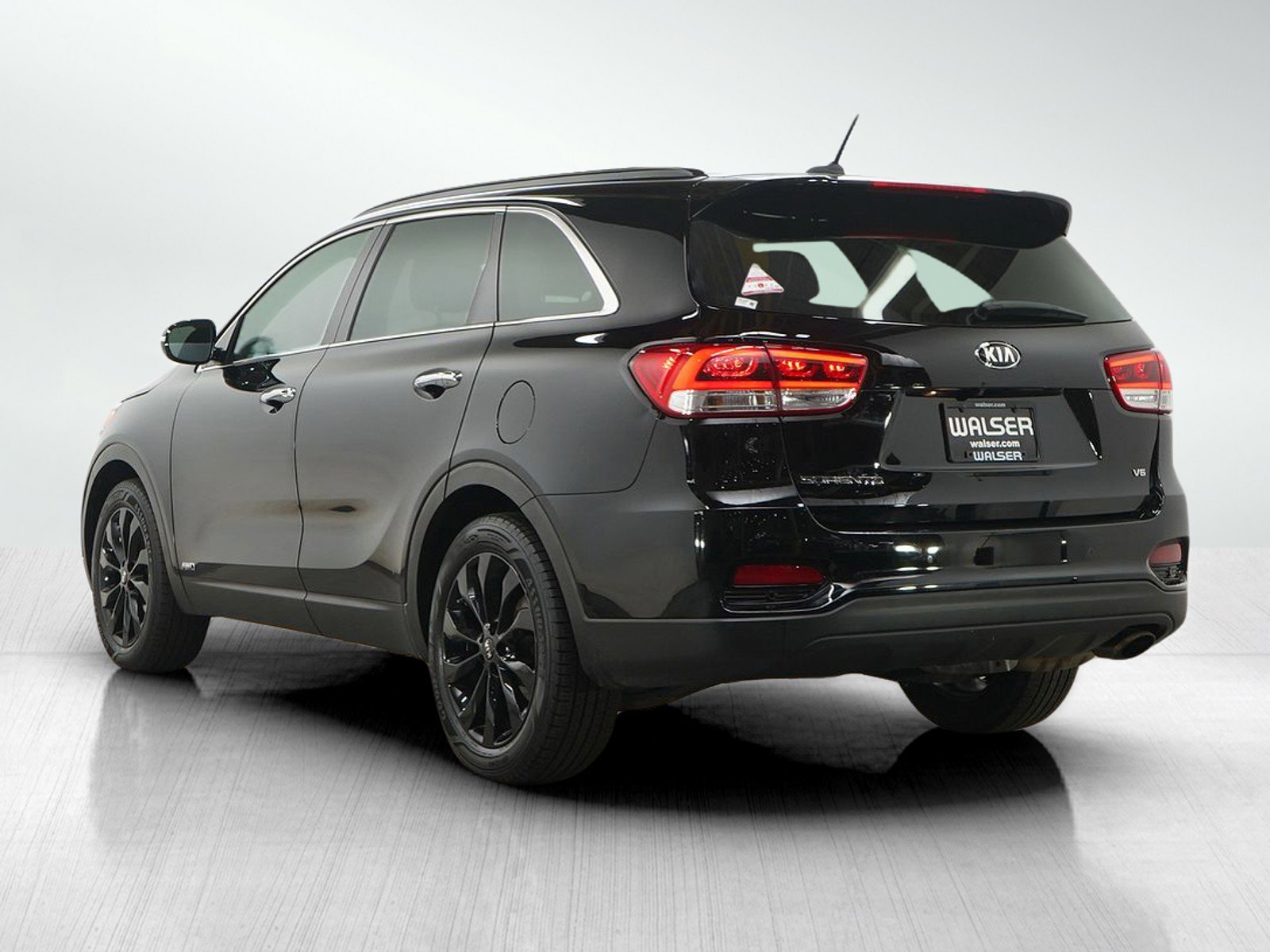 Used 2019 Kia Sorento S image 4