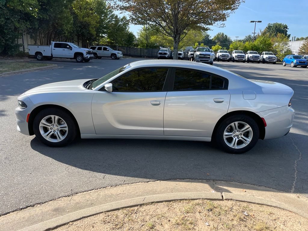 Used 2022 Dodge Charger SXT RWD image 4