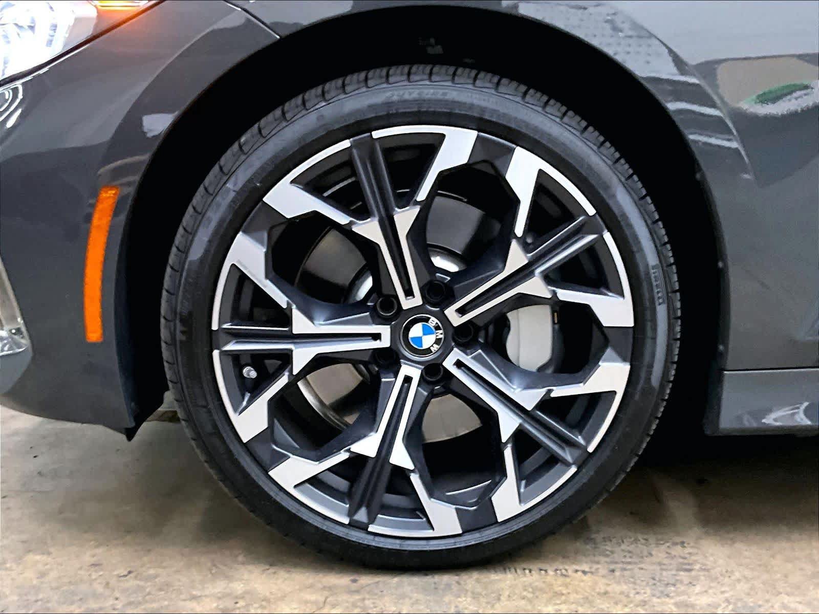 Used 2026 BMW 330i Sedan w/ Premium Package RWD image 12