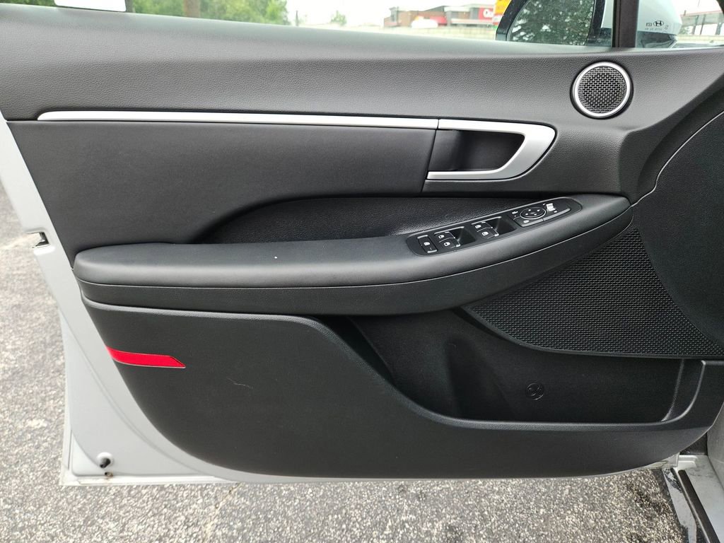 Used 2025 Hyundai Sonata SEL FWD image 14
