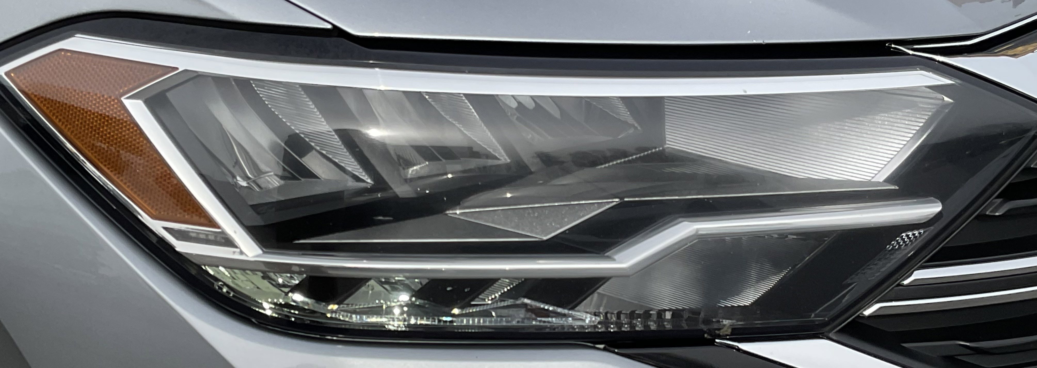 Used 2024 Volkswagen Jetta SE image 9