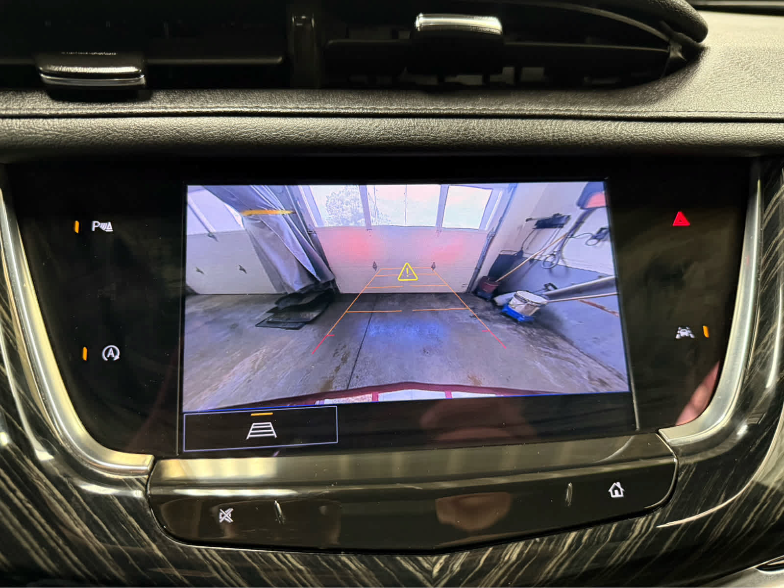 Used 2022 Cadillac XT6 Premium Luxury AWD/4WD image 17