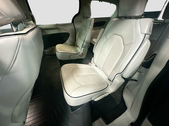 Used 2021 Chrysler Pacifica Limited w/ Premium & Safety Sphere Group AWD/4WD image 27