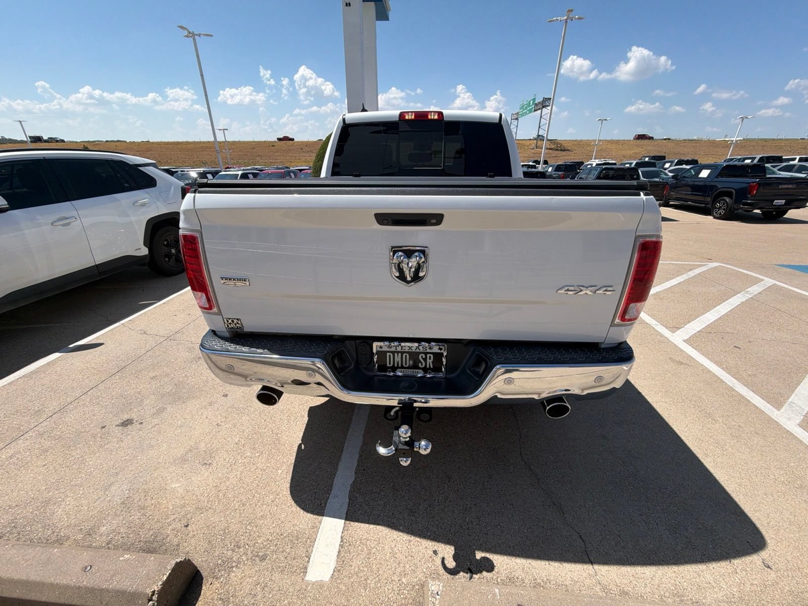 Used 2017 RAM 1500 Laramie w/ Convenience Group AWD/4WD image 5