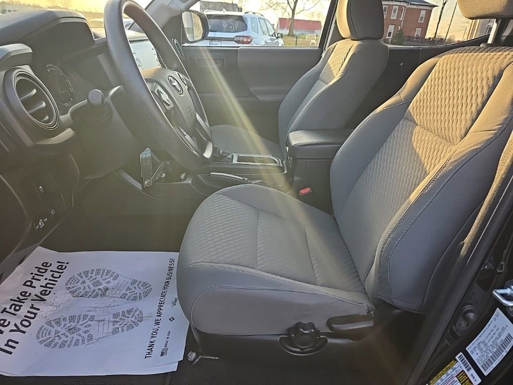 Used 2022 Toyota Tacoma SR image 21